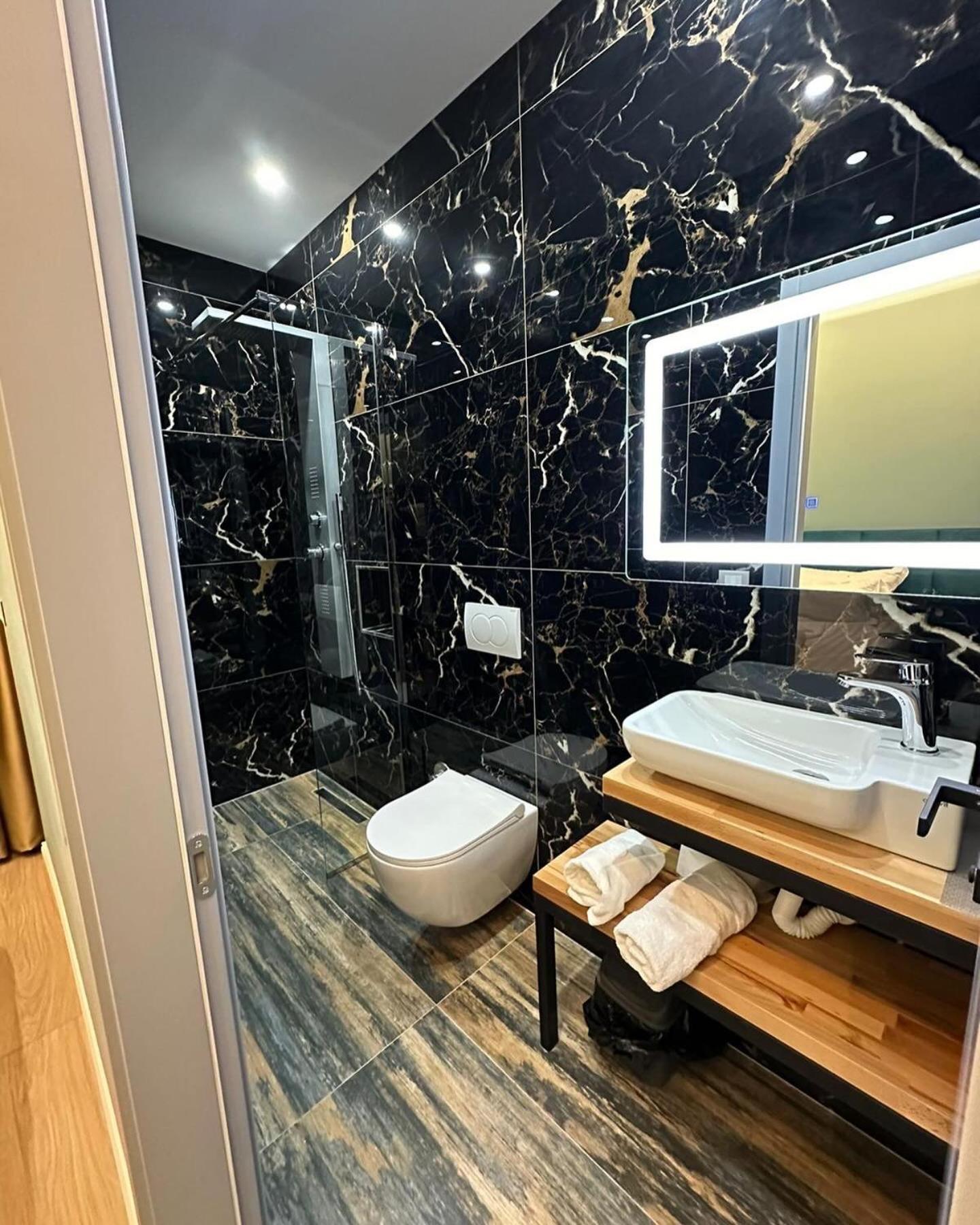 Hotel Europa Круя Экстерьер фото