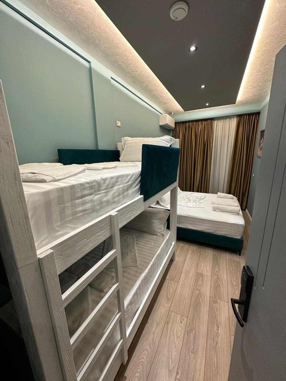 Hotel Europa Круя Экстерьер фото