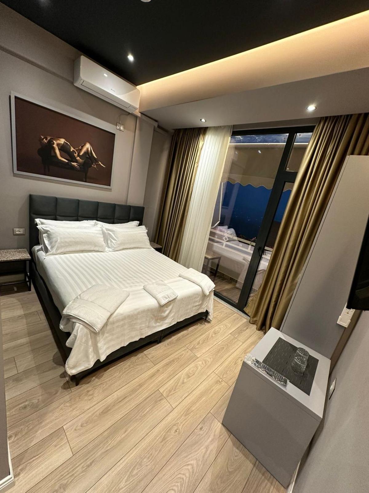 Hotel Europa Круя Экстерьер фото
