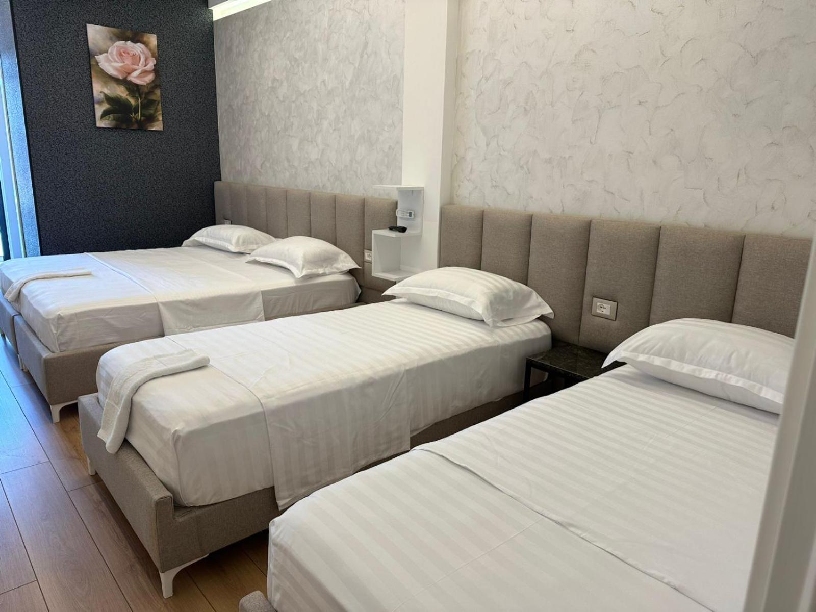 Hotel Europa Круя Экстерьер фото